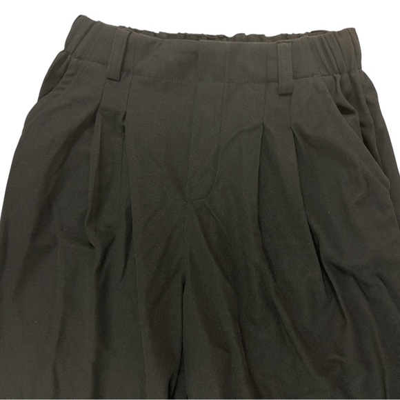 Halara Women’s Black Pants - Picture 3 of 9